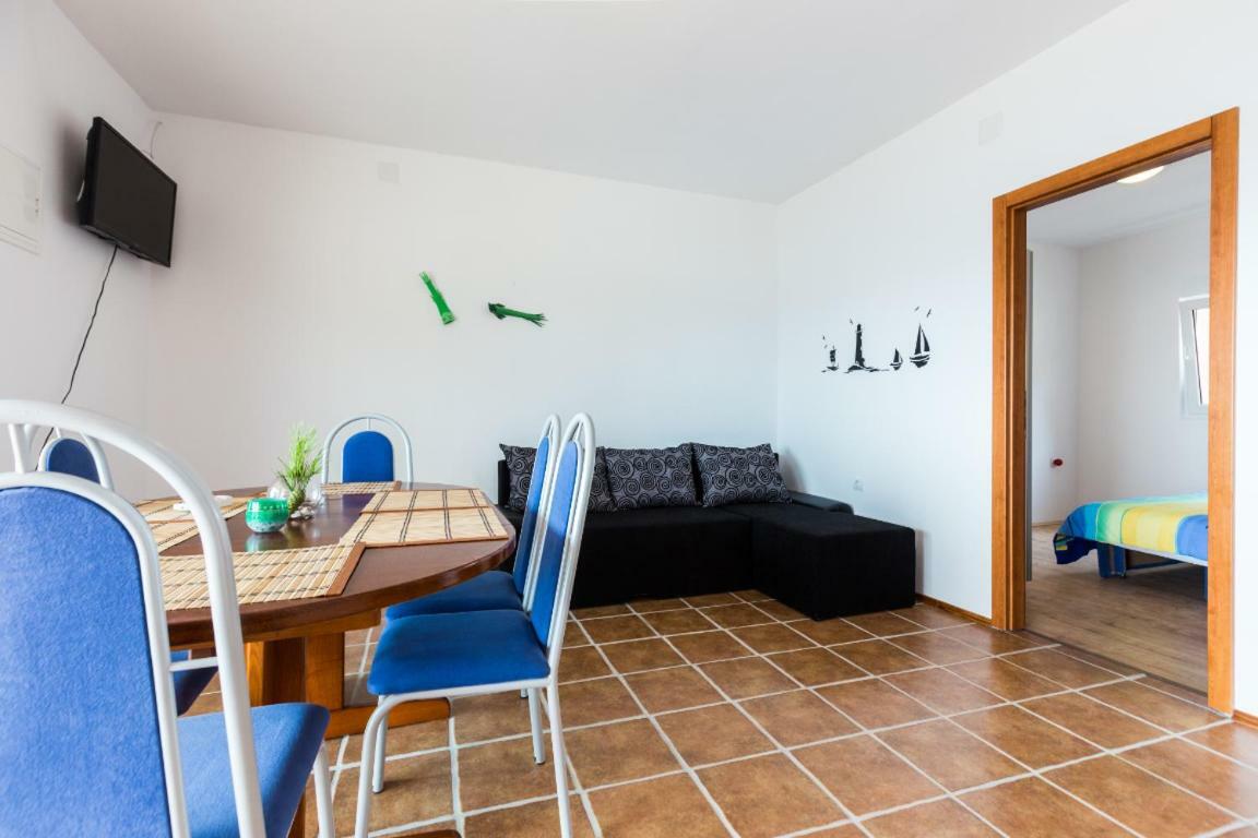Apartmani Filip Мандре Экстерьер фото